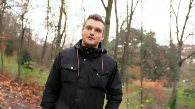 Thick Guy With Sexy Legs Getting Fucked In POV