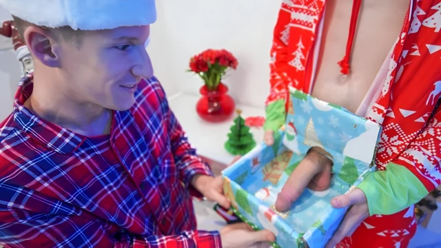 Christmastime Sex With Aiden Asher And Dakota Lovell