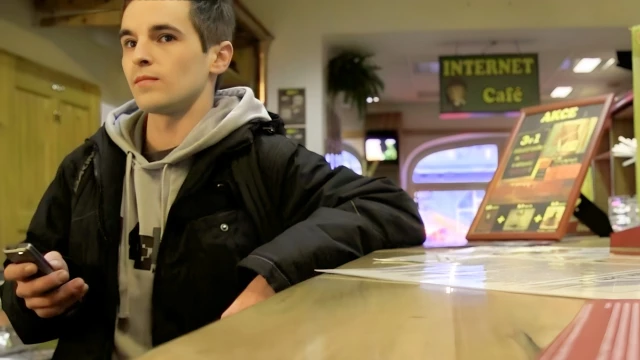 Tanning Bed Bang With A Really Horny Amateur Guy