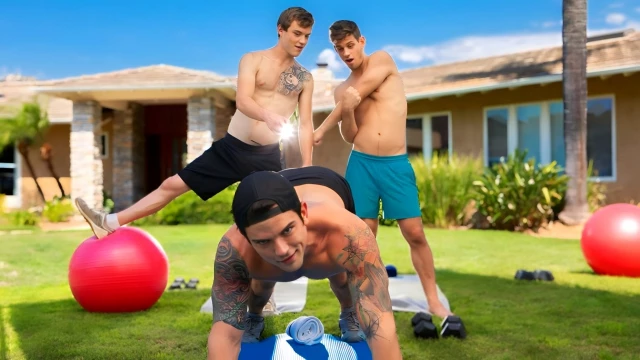 Bareback Boning Session Featuring Scott Finn And Michael Del Ray