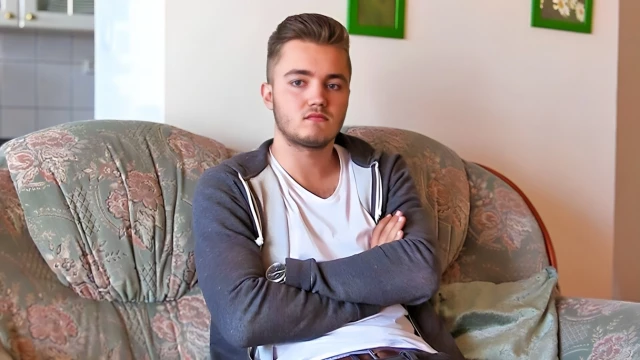 Bubble Butt Dude Dicked Deep And Hard In POV