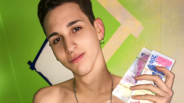 Thirsty Lucas Andrade Fucked In An Abandoned Building Here