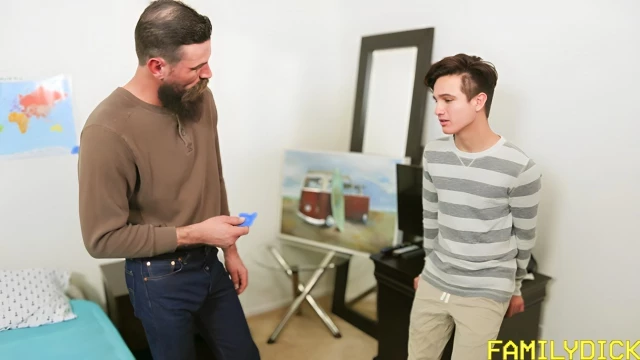 Family Fucking Session With Max Ferro And Josh Hunter