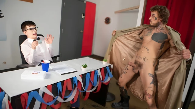 Creepy Flasher Bo Sinn Barebacking Felix Odair