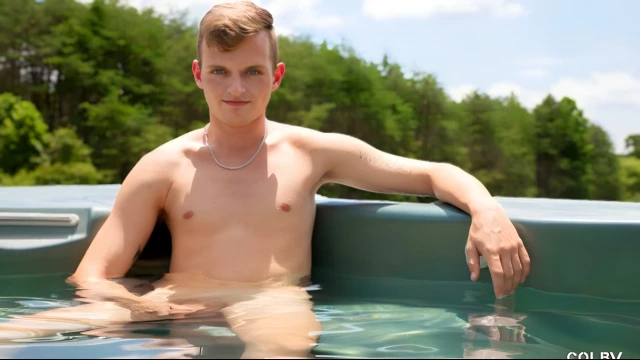 Blonde Hottie JJ Jakobs Cums Outdoors