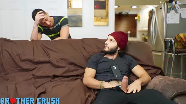 Bros Tristan Hunter And Dante Drackis Banging On The Couch
