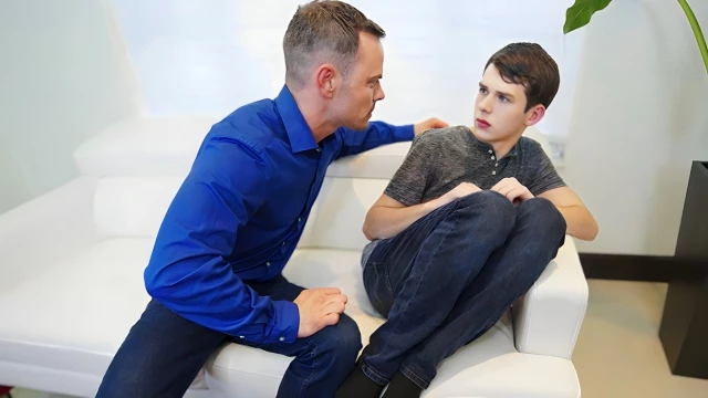 Reverse Cowgirl Stepfamily Anal With Dakota Lovell And Trent Summers