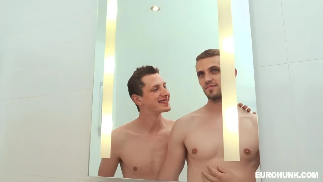 Euro Hotties Adrian Sanders And Tom Crosby Love Hot Anal
