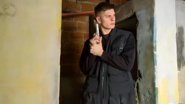 Cop Andreas Fucks Hunk-on-the-run Jael