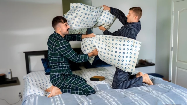 Mason Lear And Tom Bentley Fuck Before Going To Sleep