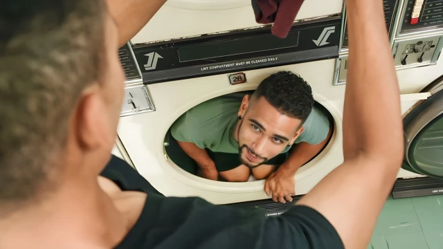 KC Blaise And Ricky Daniels Fuck In A Laundromat
