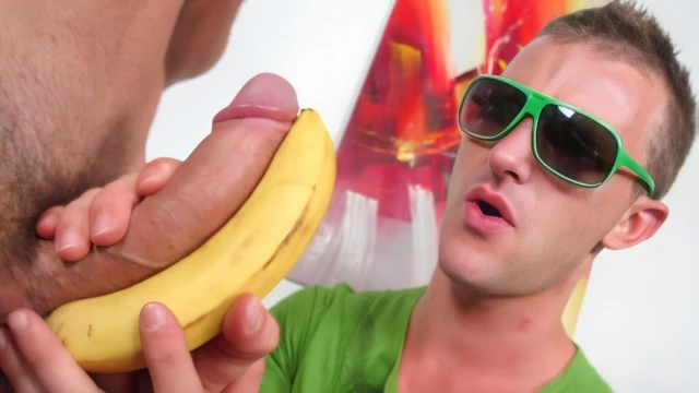 Filling Up That Juicy Little Ass With Cameron And Tristan